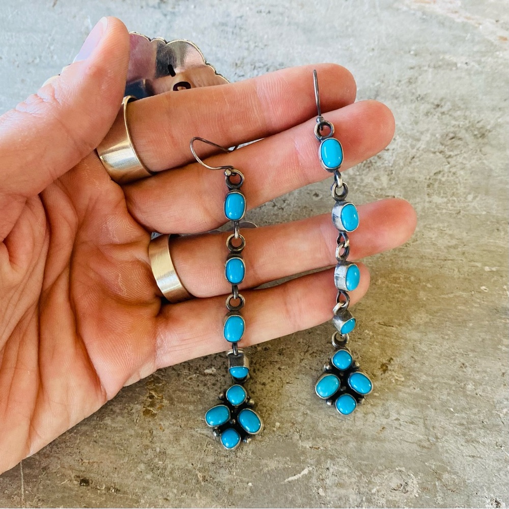 ♥️ Navajo ♥️ Eleanor Largo Sterling Silver & Kingman Turquoise Earrings